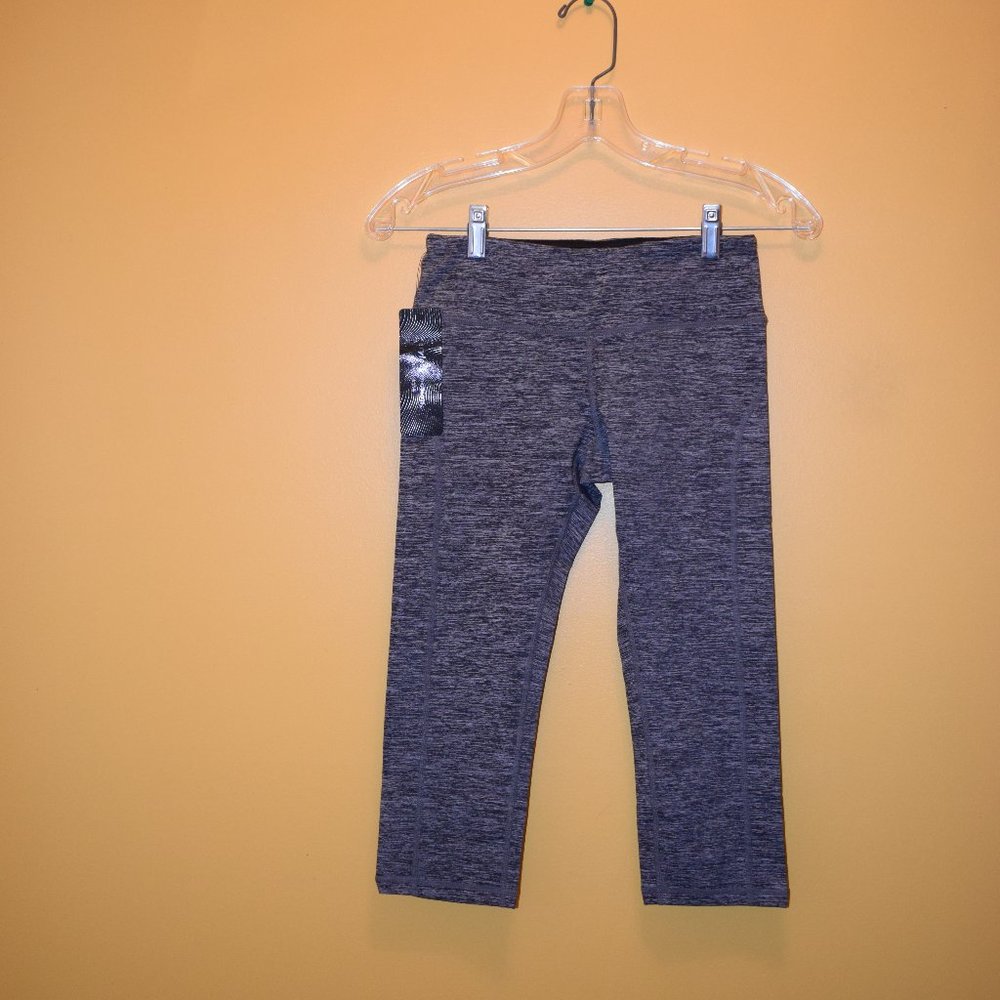 2/$30 ODODOS Yoga Capris  XS
